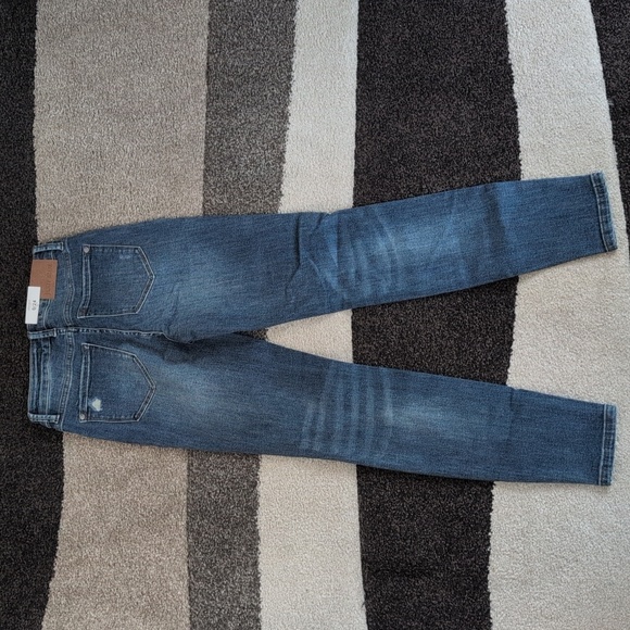 NEW Judy Blue Tummy Control Skinny Jeans - Picture 6 of 6